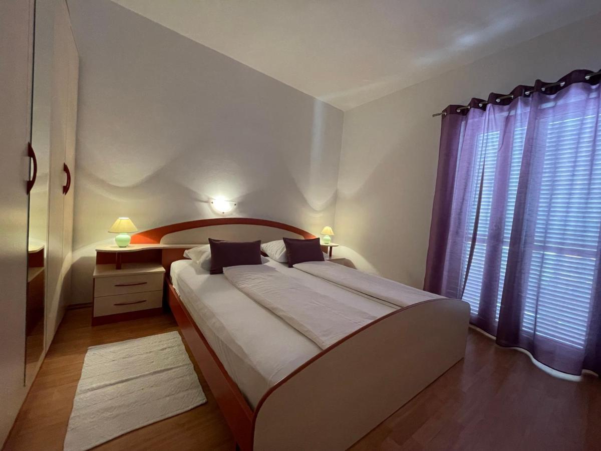 Apartmani Ruzarija Раб Екстер'єр фото