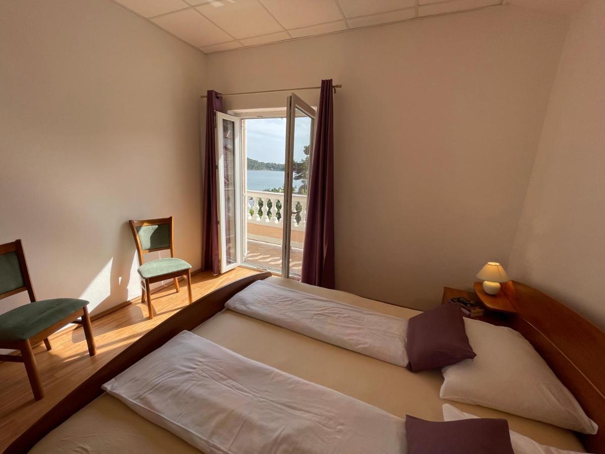 Apartmani Ruzarija Раб Екстер'єр фото